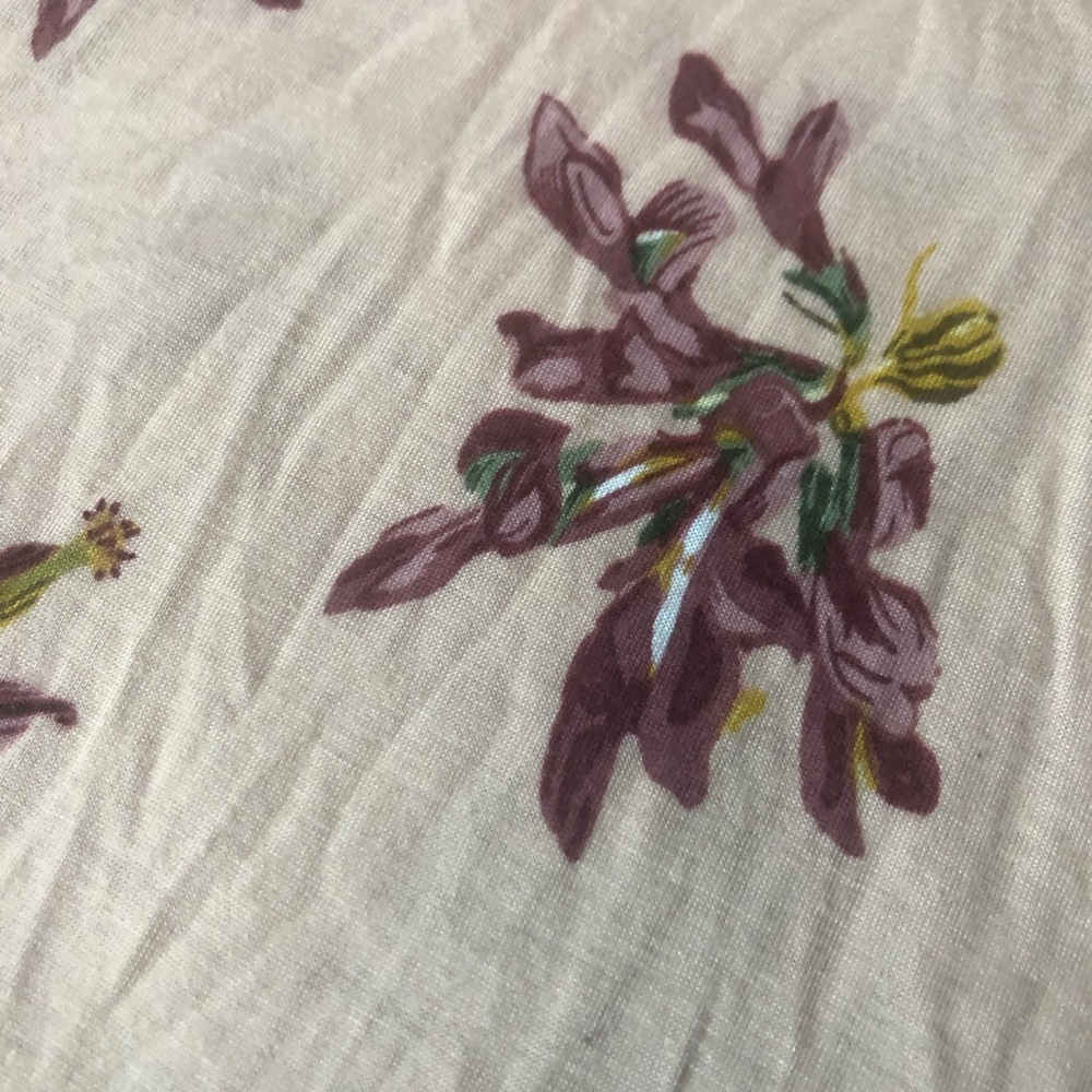 Floral blouse - Picture 2 of 4